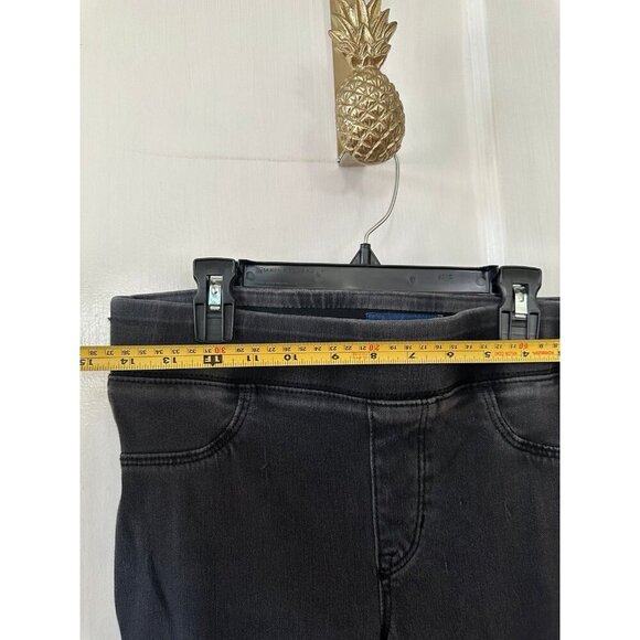 Old Navy women’s size 29 (8) black Jeans - Picture 7 of 9